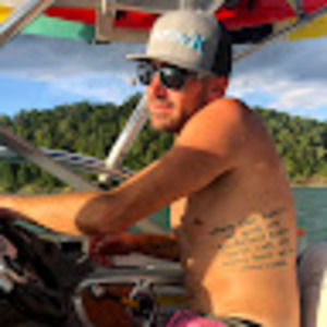 Meet your Posher, Wagz